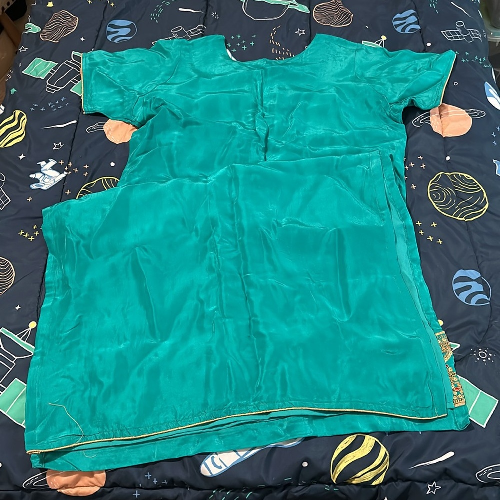 Saree - Picture 5 of 5